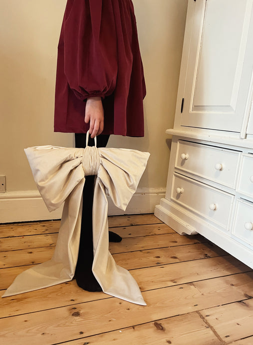 NEW Velvet extra large bow