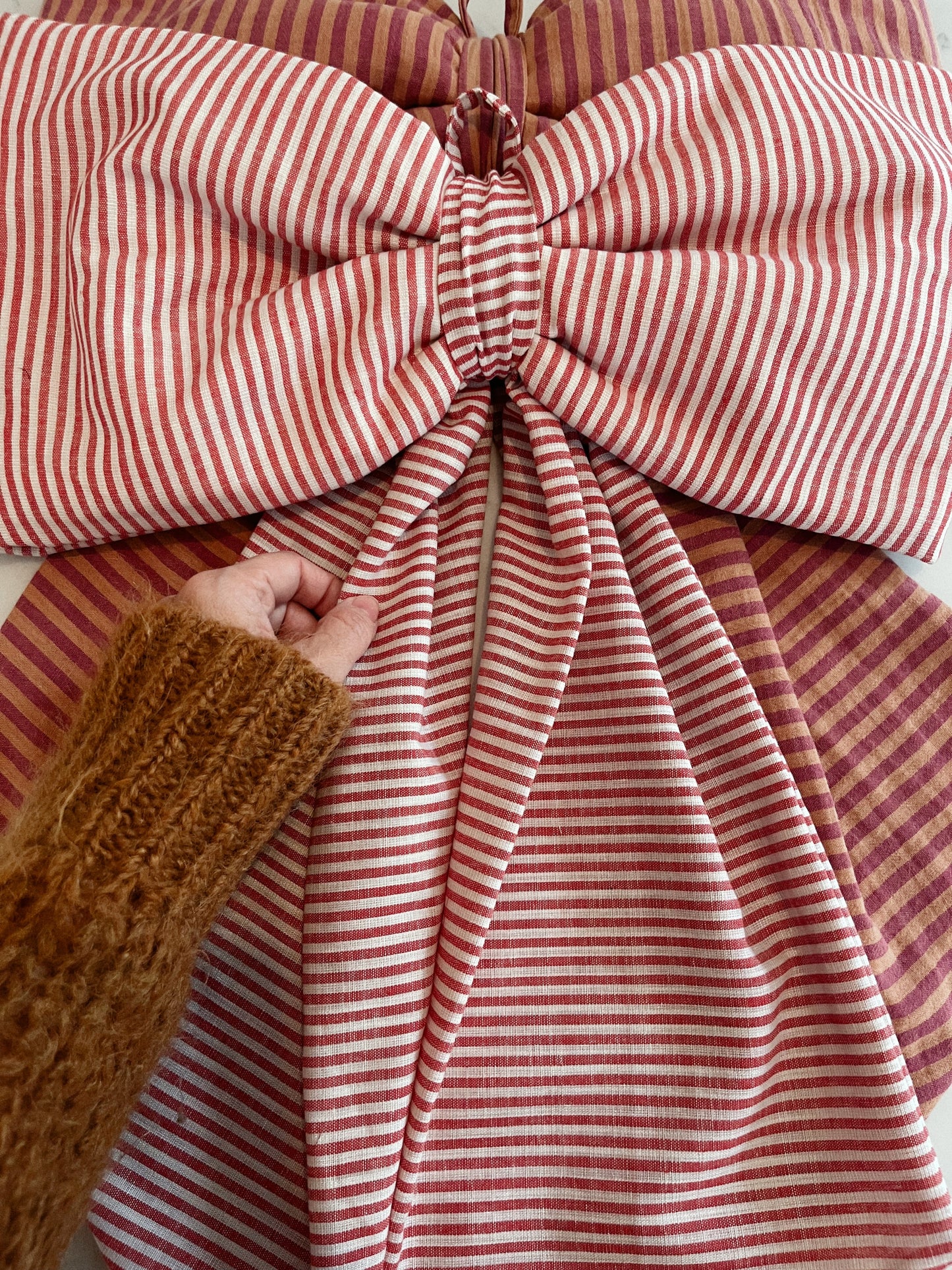 Large Bows
