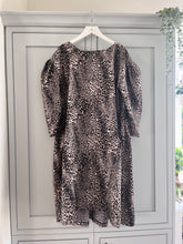 Leopard Mini *collar sold separately*
